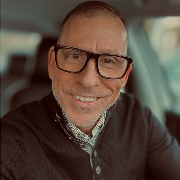 Meet your Posher, D brian - Picture 2 of 3